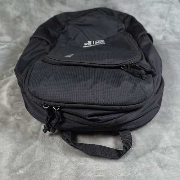 Thule Achiever Backpack Black 15in Laptop Travel Commuter Padded 24L Capacity - Picture 10 of 16